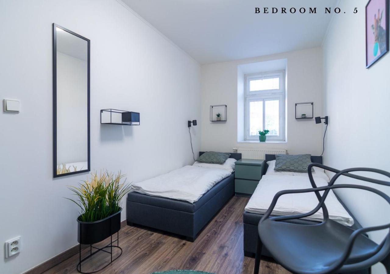 The Bookhouse, 5-Bedroom Residence By Prague Castle Kültér fotó